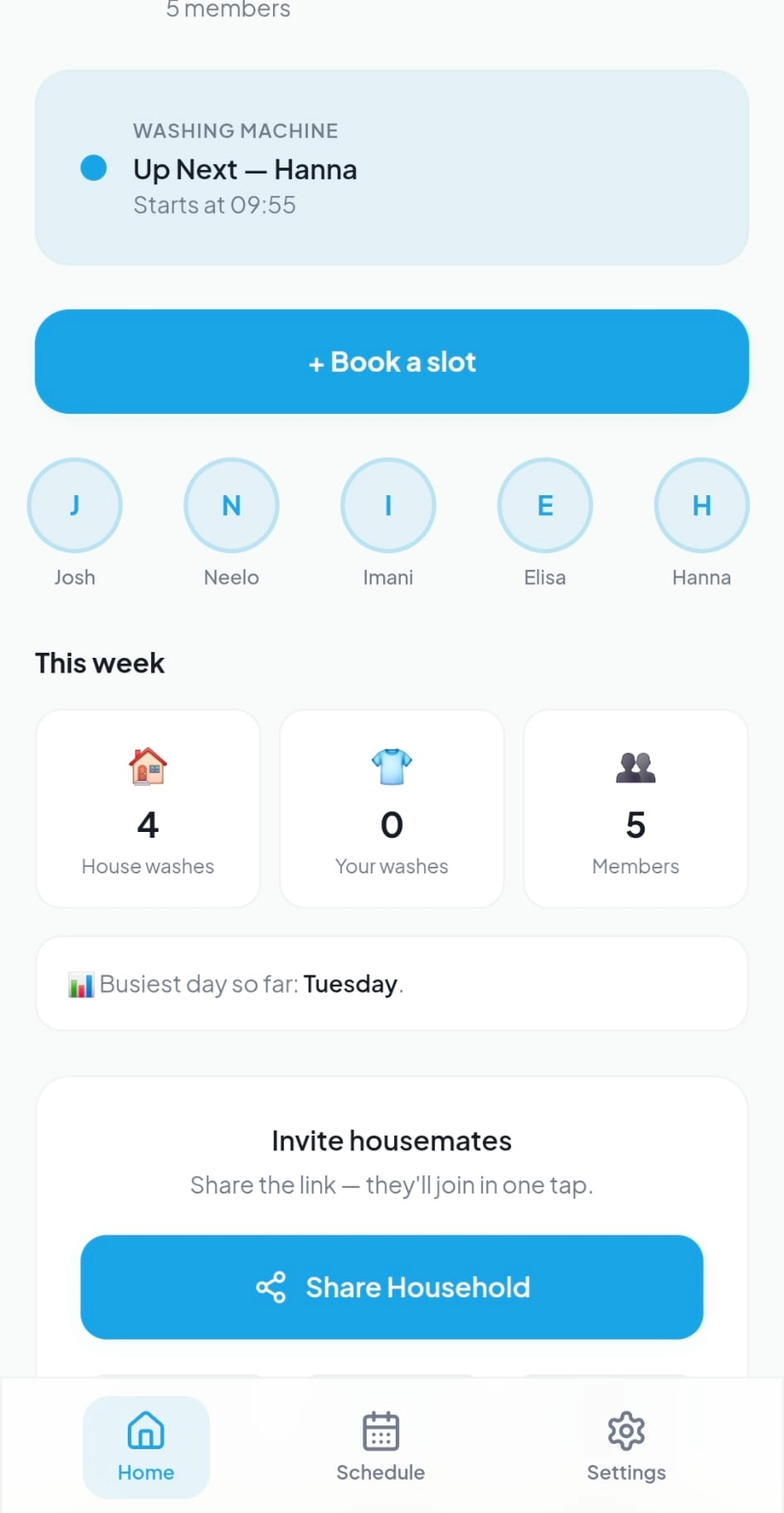 WashQ home dashboard showing washing machine status and house members
